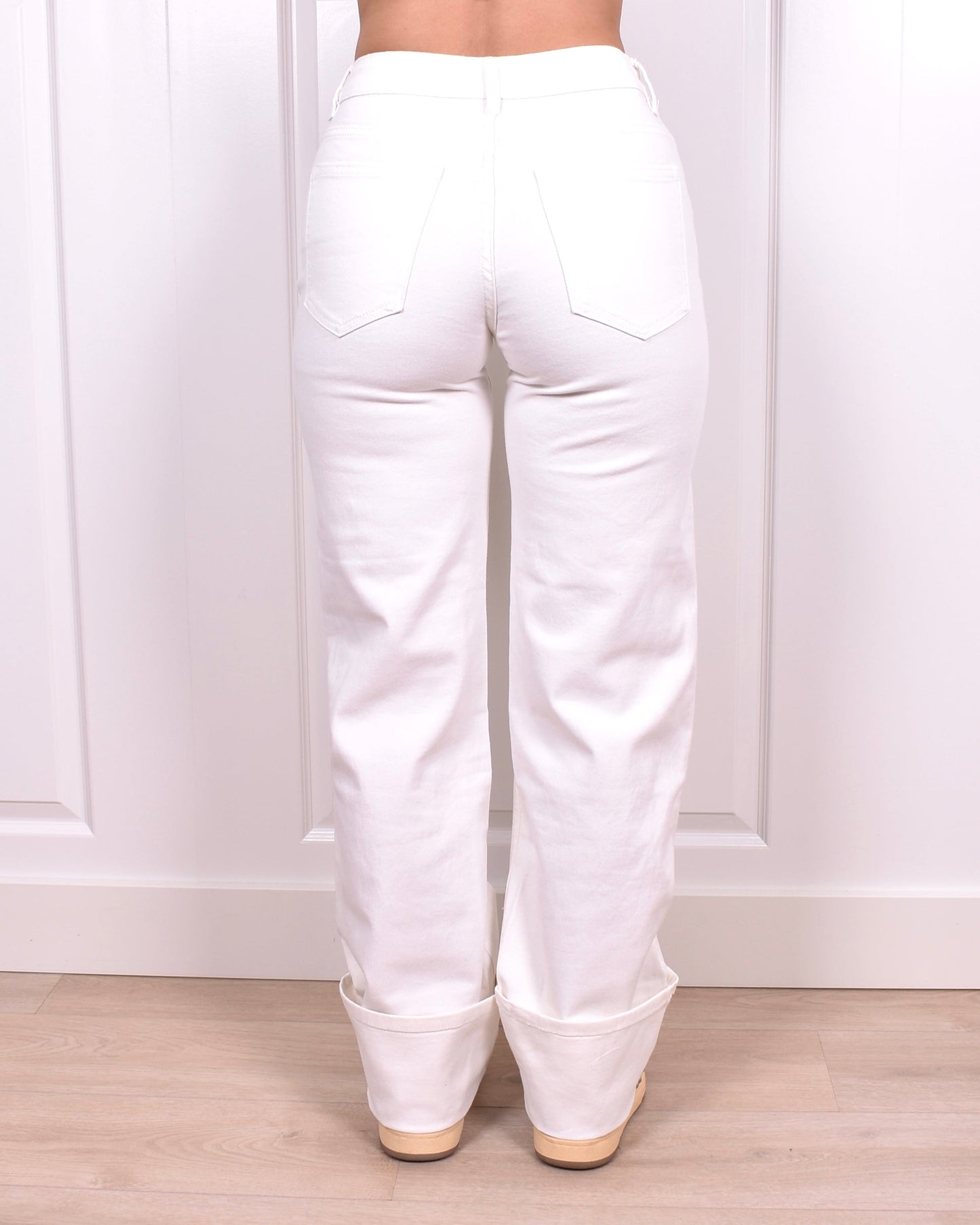 ELSA | Wide leg jeans