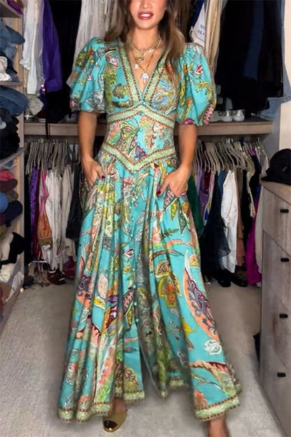 Stijlvolle Linnenmix Vakantiejurk met Uniek Patroon, Knopen, Pofmouwen en Praktische Zakken – Maxi Lengte.